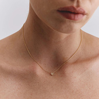 CHICNNA Collana con Ciondolo Classica in Argento S925, Elegante e Lussuosa, Placcata in Oro 18K, Gioiello Estivo, Regalo per Donne