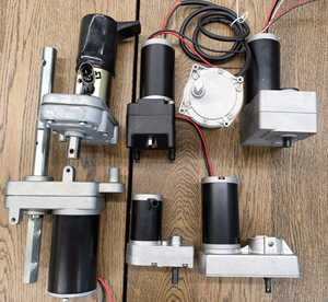 Moteur de déplacement de <span class=keywords><strong>caravane</strong></span> à aimant permanent DC, à engrenages planétaires, certifié ROHS, étanche - Product Image 3