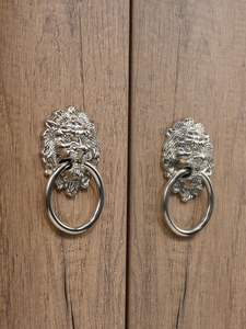 มือจับเฟอร์นิเจอร์รูปหัวสิงโตสมัยใหม่ ทำจากโลหะผสมสังกะสี สำหรับลิ้นชักห้องนอน ตู้เสื้อผ้า-มือจับตู้ ตู้เสื้อผ้าแบบแข็งแรง ติดตั้งง่าย - Product Image 2