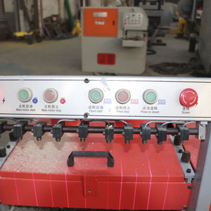 Sierra de Corte Automática Compacta con Infrarrojos y Múltiples Cuchillas, Ancho Máximo de Corte de 800 mm, Máquina de Corte de Tableros Delgados de Madera de 15-50 mm para Trabajos de Carpintería - Product Image 3