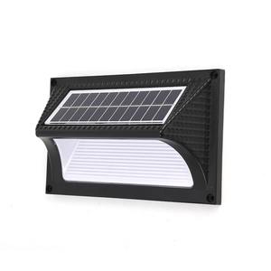 Tamaño pequeño blanco cálido LED Solar Wallpack luz al aire libre Led escalera Mini lámparas de pared impermeable Luz de pared led para escalones - Product Image 1
