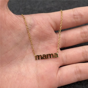 <span class=keywords><strong>Collana</strong></span> Dina 2025 Tiny Chain in Oro 18K PVD, <span class=keywords><strong>Collana</strong></span> Minimalista in Acciaio Inox per la <span class=keywords><strong>Festa</strong></span> <span class=keywords><strong>della</strong></span> <span class=keywords><strong>Mamma</strong></span> - Product Image 3