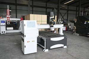 Máquina CNC Router 1325 para Grabado <span class=keywords><strong>de</strong></span> Materiales Publicitarios y Trabajos en Madera <span class=keywords><strong>con</strong></span> Cambiador <span class=keywords><strong>de</strong></span> Herramientas - Product Image 5
