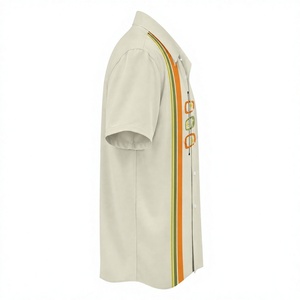 Chemise tendance à rayures blanches crème avec boutons, design graphique d'inspiration rétro et coupe décontractée pour l'été - Product Image 4