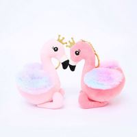 Vente en gros de poupées en peluche flamant rose porte-clés oiseaux souvenir pendentif de petite taille jouets en peluche dessin animé porte-clés flamant rose