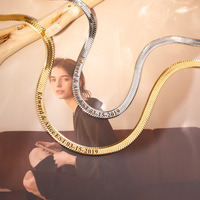 Dropshipping Bijoux plats pour femmes en or 18 carats Chaîne en os de serpent Gravure DIY Message secret Collier en acier inoxydable