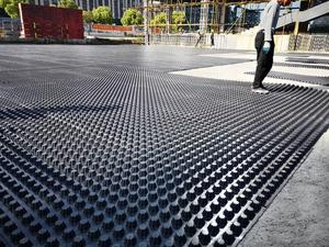Planche de drainage en plastique HDPE gaufré, spécialement conçue pour l'aménagement vert des toits et les dalles de toiture de <span class=keywords><strong>garage</strong></span> - Product Image 4