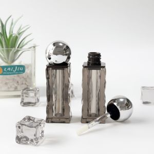 للبيع بالجملة أنبوب ملمع شفاه أسود من الحمم الجليدية 5 مخصص حاوية بلاستيكية فارغة أحمر شفاه عبوة مستحضرات تجميل مع فرشاة - Product Image 1