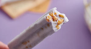 Glace à la crème saveur taro halal en gros avec raisins secs, en carton, pour collation glacée, type bâtonnets - Product Image 5