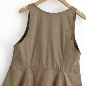 <span class=keywords><strong>Robe</strong></span> Courte Ajustée Minimaliste Sans Manches à Col U Uni pour <span class=keywords><strong>Femme</strong></span> 2026, Coupe Droite aux Lignes Épurées, OEM/ODM par Usine Chinoise - Product Image 4