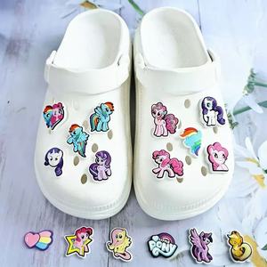 HY Venta al por Mayor Serie Mi Pequeña Casa Accesorios DIY Divertidos Adornos Desmontables de PVC para Zapatos, Hebillas y Dijes - Product Image 2