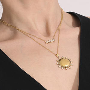 Delicado Collar con Colgante <span class=keywords><strong>de</strong></span> Letra Mamá en Acero Inoxidable Chapado en Oro <span class=keywords><strong>de</strong></span> 18K, Resistente al Agua, con Cadena y Circonitas, Regalo para el Día <span class=keywords><strong>de</strong></span> la Madre - Product Image 4