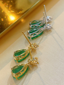 Xinfly Hot Sale Solid 18K Gold Natural <b>Emerald</b> <b>Stud</b> Earrings AU750 Fine Jewelry Daily Wear Ready to Ship - Product Image 6