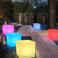 Chaise de bar en plastique LED sans fil personnalisable avec logo, pour fêtes en plein air, avec 16 couleurs changeantes