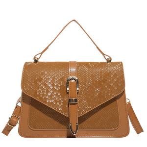 Sac pour femme tendance en PU texturé couleur unie motif crocodile avec fermeture éclair discrète grande capacité pour le trajet quotidien Printemps-Été 2026 - Product Image 5