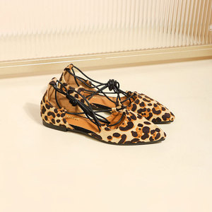 Nouvelles chaussures plates tendance <span class=keywords><strong>pour</strong></span> femmes d'automne, chaussures plates à chaîne et à bride de <span class=keywords><strong>cheville</strong></span>, ballerines plates - Product Image 4