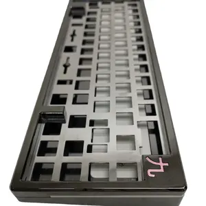 Casing Keyboard Pelat Kuningan Mesin CNC Mekanik 60% Anodized Aluminium Kustom Keyboard DIY