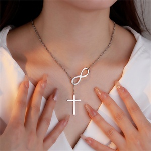 Collar Cruz Infinito Minimalista Casual/Deportivo de Acero Inoxidable Impermeable para Mujer al por Mayor para Aniversario - Product Image 2