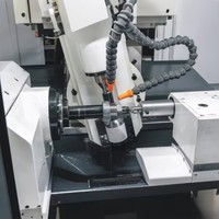 Machine à engrenages automatique 5 axes YH3608II, fraiseuse à engrenages CNC de précision, module max. 1,5, diamètre de travail 80 mm pour engrenages droits et hélicoïdaux