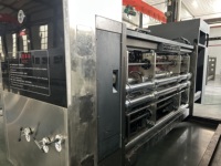 Nouvelle machine de fabrication de boîtes en carton entièrement automatique à grande vitesse avec impression flexographique 2 couleurs, rainurage et découpe rotative