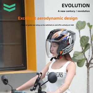 Casco de Motocicleta Transpirable de Tres Cuartos ABS para Hombre y Mujer, Universal para Todas las Estaciones 1 Casco de Motocicleta con Forro de Espuma - Product Image 4