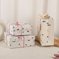 Boîte cadeau vide élégante au design frais avec couvercle et base, emballage de luxe personnalisé pour les cadeaux d'anniversaire ou de la Saint-Valentin pour les amies