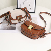 Bolso de Hombro/Bandolera 2026 de PU Trenzado con Bloques de Color en Contraste, Estilo Retro, Versátil, Tipo Clutch para Mujer