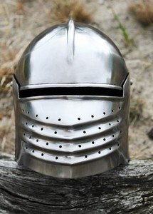 Casque de protection facial Bellows Face Sallet plaqué Ca. Armure de Chevalier Médiéval en Acier du XIXème Siècle, Style Historique, pour Exposition Muséale - Product Image 2
