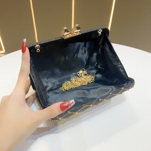 Cross-border New Fashion European Retro Style Full Lattice Polyester Women's <b>Clutch</b> Handbag Chain Strap Bag Tanjing - Product Image 3