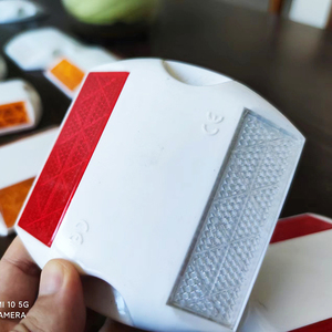 Giá Bút Đánh Dấu Đường Nhựa Phản Quang 3M Đèn Phản Quang Màu Trắng Đèn Đường Mèo Mắt Mèo Đèn Phản Quang 3M Giá - Product Image 2