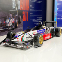 Escultura Personalizada de Fibra de Vidrio Proceso de Fibra de Carbono Simulación de Coche de Carreras Fórmula 1 Modelo 1:1 Decoración Artesanal en Resina
