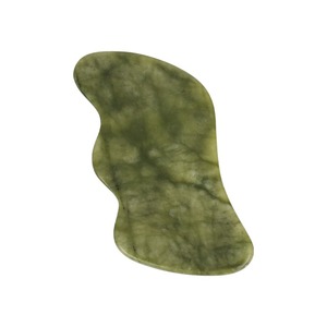 Natural Xiuyan Jade Gua Sha peine germinación espesar cabello masajeador Facial verde Jade grabado Gu Sha producto - Product Image 1