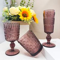 Verre à vin à pied vintage en verre coloré à motif gaufré en gros pour fêtes, mariages et décoration intérieure