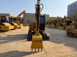 รถขุดตีนตะขาบขนาดเล็ก CAT 306E2 มือสอง รถขุดขนาดเล็ก 6 ตันของแท้จาก Caterpillar พร้อมห้องโดยสารแบบปิดและใบมีดดันด้านหน้า - Product Image 3