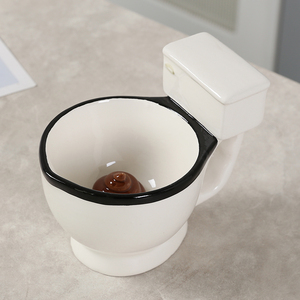 Taza de Cerámica Nórdica 3D con Forma de Inodoro, Diseño de Dibujos Animados, Color Blanco, 300 ml, Grado AB, para Té, Leche, Helado, Divertida para el Hogar o Bar, Marca QIHE - Product Image 2