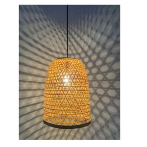Luminaire suspendu en bambou design avec motif tissé à la main complexe pour hôtels de charme, restaurants, cafés, projets de décoration intérieure - Product Image 4