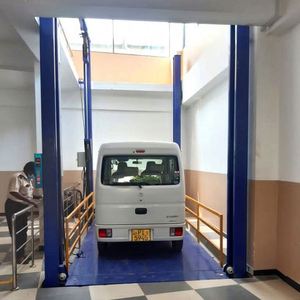 Puente de elevación de 4 postes para coche, elevador hidráulico de cuatro columnas para coche, sistema de elevación de estacionamiento para taller de reparación de vehículos - Product Image 3