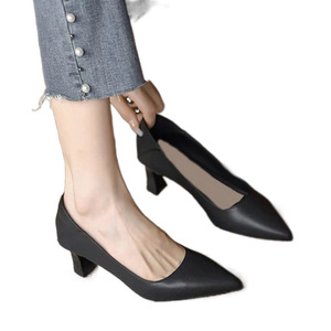 Chaussures de travail et d'interview professionnelles pour femmes talons hauts pointus de 8cm avec semelle souple et logo antidérapant sans pieds fatigués - Product Image 3