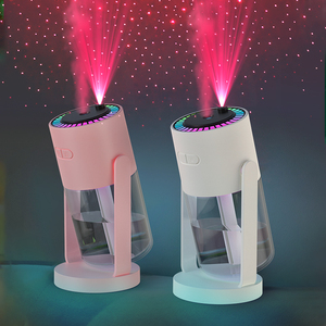 เครื่องเพิ่มความชื้นในอากาศแบบพกพา ใช้ได้ทั้งในบ้านและรถยนต์ พร้อมไฟ LED ฉายภาพ 7 สี สร้างบรรยากาศโรแมนติกดุจท้องฟ้าเต็มดาว - Product Image 1
