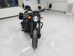 Gebrauchtes Jonway Oldtimer-Motorrad 400cc Zweizylinder wassergekühlter Einspritzmotor Baujahr 2022 90.000 Kilometer - Product Image 4