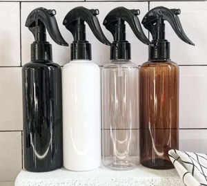 Botellas de Spray de Plástico de 1oz 2oz 3oz 4oz para Peluquería - Cabezales de Spray Blancos/Negros - Product Image 1