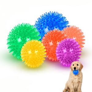 Giocattolo da masticare per animali domestici che spremono <span class=keywords><strong>Squeaky</strong></span> Dog Ball Tpr pulizia dei denti Smart Sound giocattoli da allenamento appuntiti acuti <span class=keywords><strong>Pet</strong></span> Spike Ball 6.5cm - Product Image 1