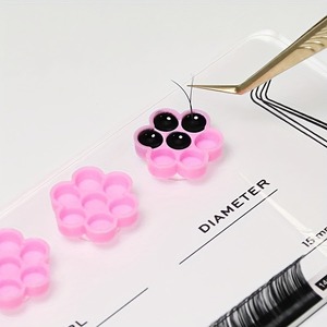 ถาดอะคริลิคสำหรับจัดเก็บขนตาปลอมแบบแม่เหล็ก พร้อมที่วางแหนบ - Product Image 3