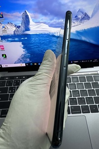 โทรศัพท์มือถือมือสอง Original Unlocked <span class=keywords><strong>11</strong></span> <span class=keywords><strong>Pro</strong></span> <span class=keywords><strong>Max</strong></span> หน้าจอ OLED 6.5 นิ้ว กล้องสามตัว ชิป A13 แรม 4GB ความจุ 256GB สภาพแบตเตอรี่ดี - Product Image 4