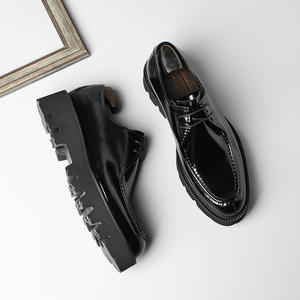 Bottes courtes en cuir véritable pour homme de luxe et de haute qualité, à lacets polis, idéales pour les occasions formelles professionnelles - Product Image 2