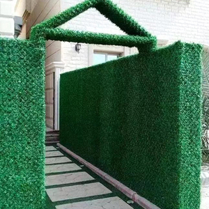 Recinzione in Erba Artificiale per Decorazione Esterna, Foglie di Edera Finta, Schermo Privacy Resistente ai Raggi UV, Ignifugo ed Ecologico - Product Image 6