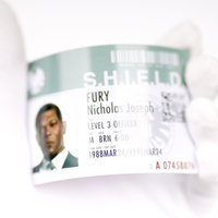Usine d'impression de cartes d'identité pour employés, cartes d'identité d'étudiant en plastique personnalisées et cartes d'identité PVC holographiques avec photo