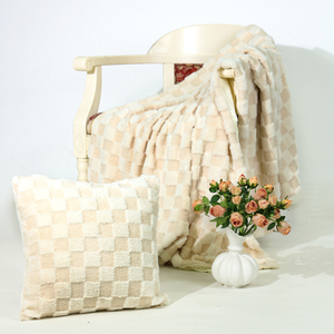 Sıcak satış süt beyaz ızgara rahat sahte kürk yastık battaniye kış sıcak yumuşak yastık battaniye - Product Image 6