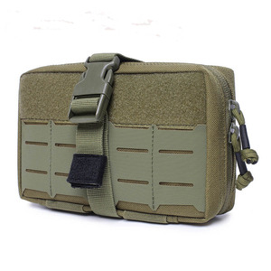 Riñonera táctica portátil verde personalizada, poliéster multifuncional, cierre de cremallera, deportes al aire libre, bolsa de primeros auxilios para montar - Product Image 1