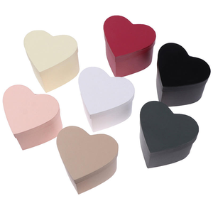 カスタムリサイクル材料マット仕上げハート型バレンタインデー段ボールギフトボックスウェディングローズフラワー時計用キャンディーふた - Product Image 5